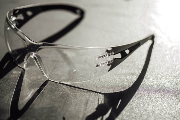 Can Smart Wristbands Monitor UV Exposure and Prevent Skin Damage?